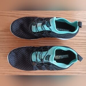 AQUA SHOES NEW WITH TAGS.    SIZE 10. IN ORIGINAL PLASTIC.